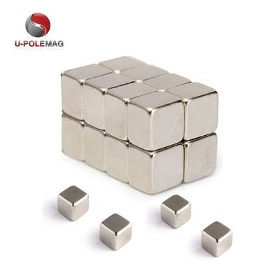 ISO14001 2004 Grade NdFeB Magnéte cube personnalisé N52 Magnéte néodymium permanent à terres rares