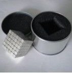 ISO14001 2004 Grade NdFeB Magnéte cube personnalisé N52 Magnéte néodymium permanent à terres rares