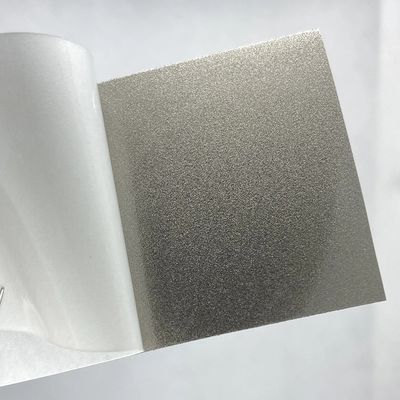 Matériau d'absorption de ferrite à ondes électromagnétiques de surface douce pour l'EMI RFID et la compatibilité cellulaire