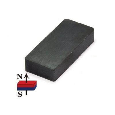 Magnés de ferrite rectangulaire noir personnalisables avec des blocs industriels solides et permanents